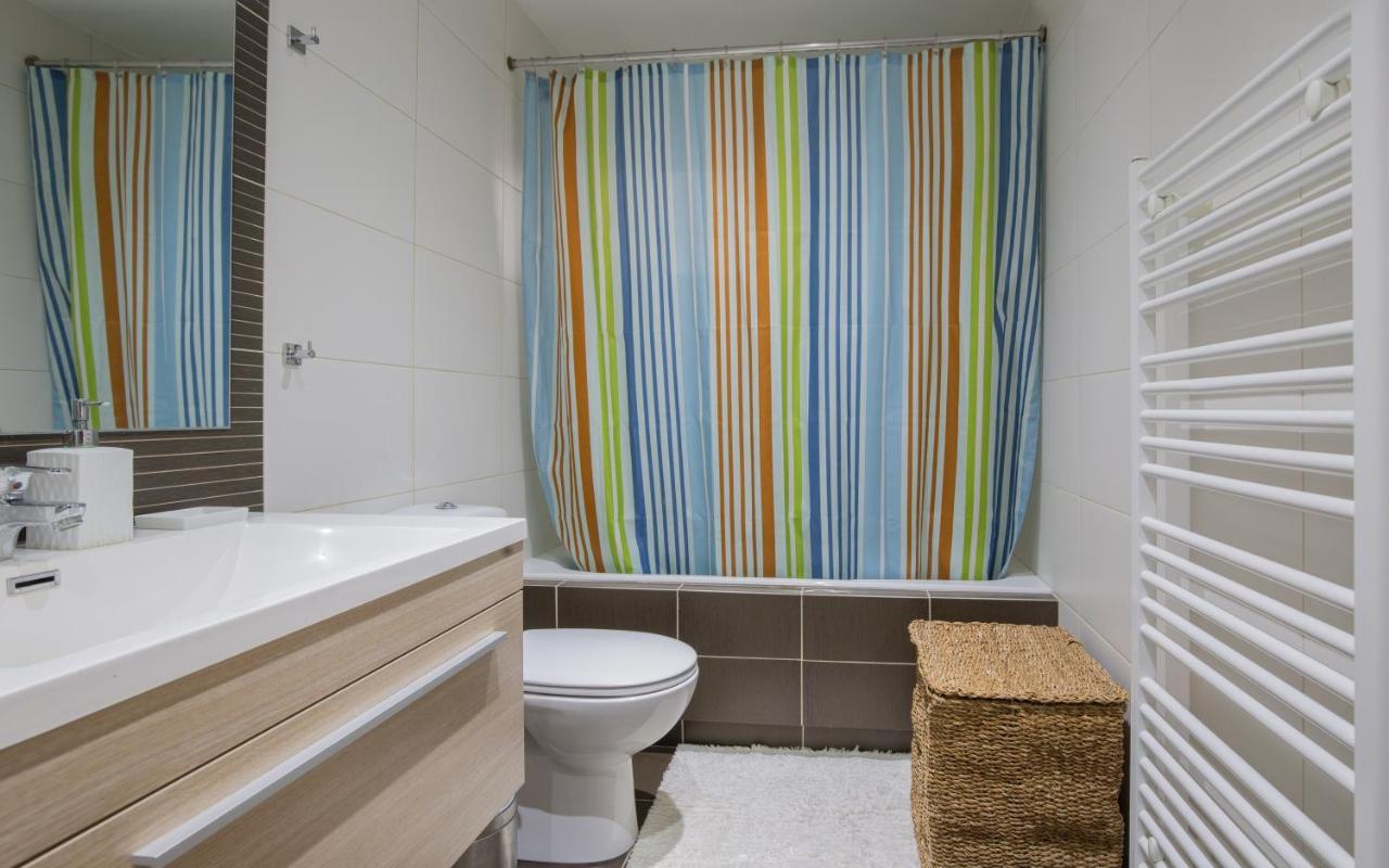 Lovely New βuild Flat Near Metro - Free Parking Apartment *