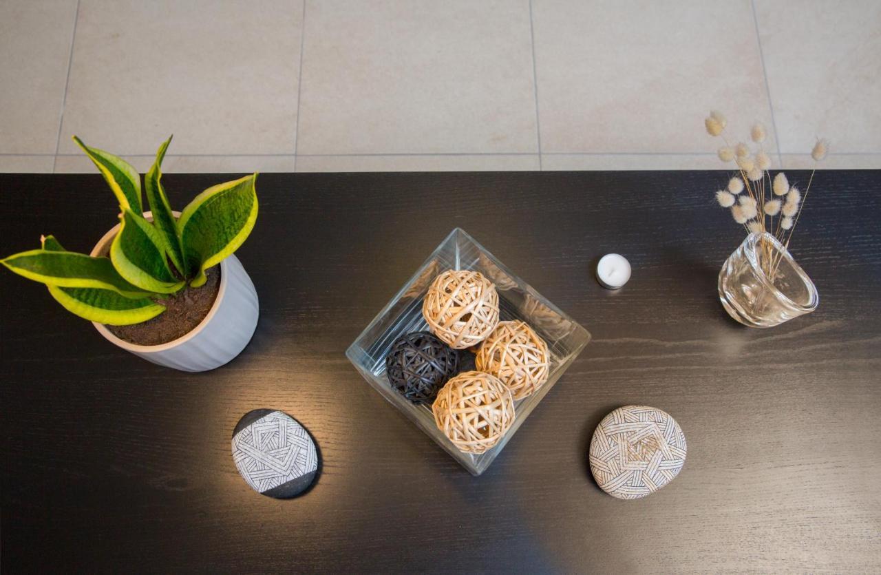 Lovely New βuild Flat Near Metro - Free Parking Apartment *